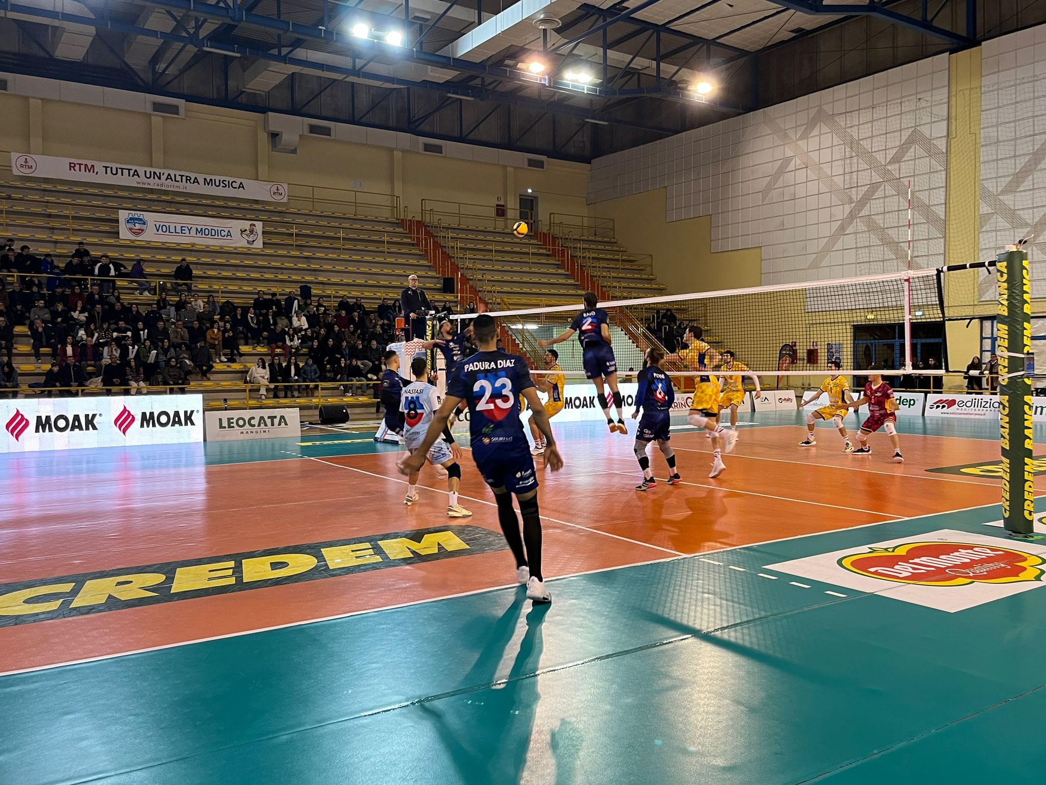 La Volley Modica prepara la sfida alla capolista, a Sorrento per continuare a crescere