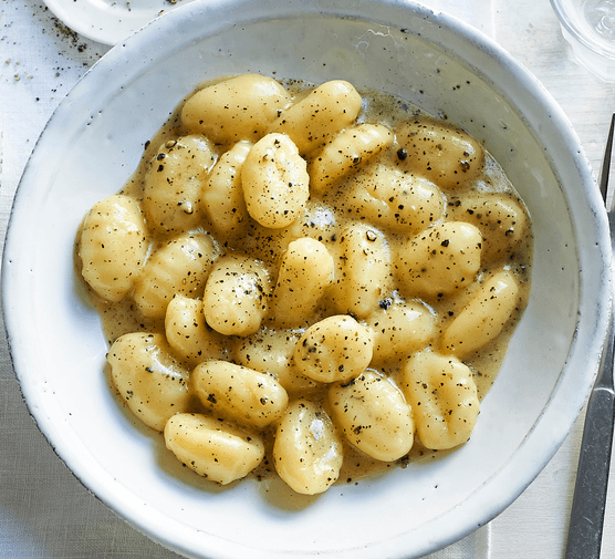 Bimba di nove anni muore dopo aver mangiato un piatto di gnocchi