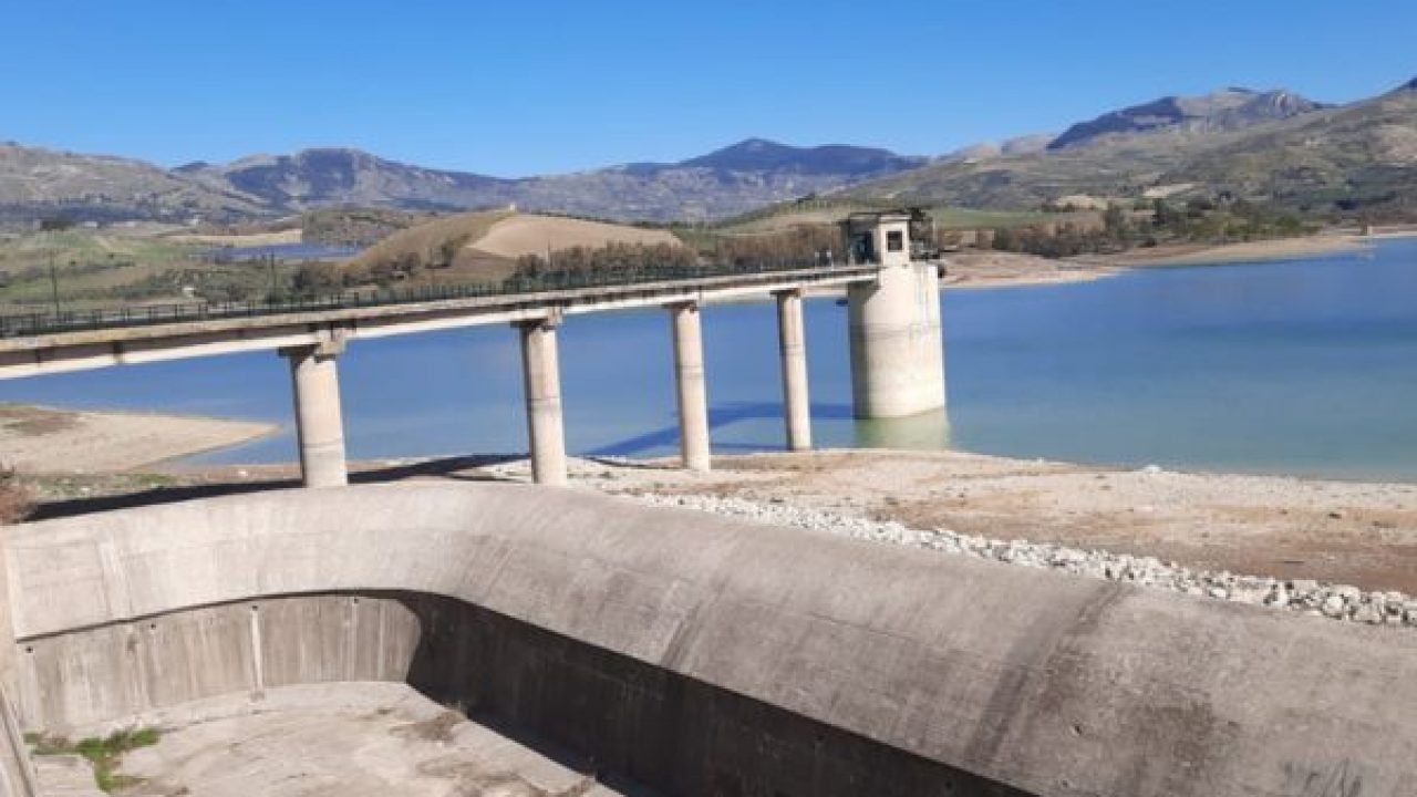Iniziato il trasferimento idrico dalla diga Gammauta al lago Castello per affrontare l’emergenza idrica nell’Agrigentino