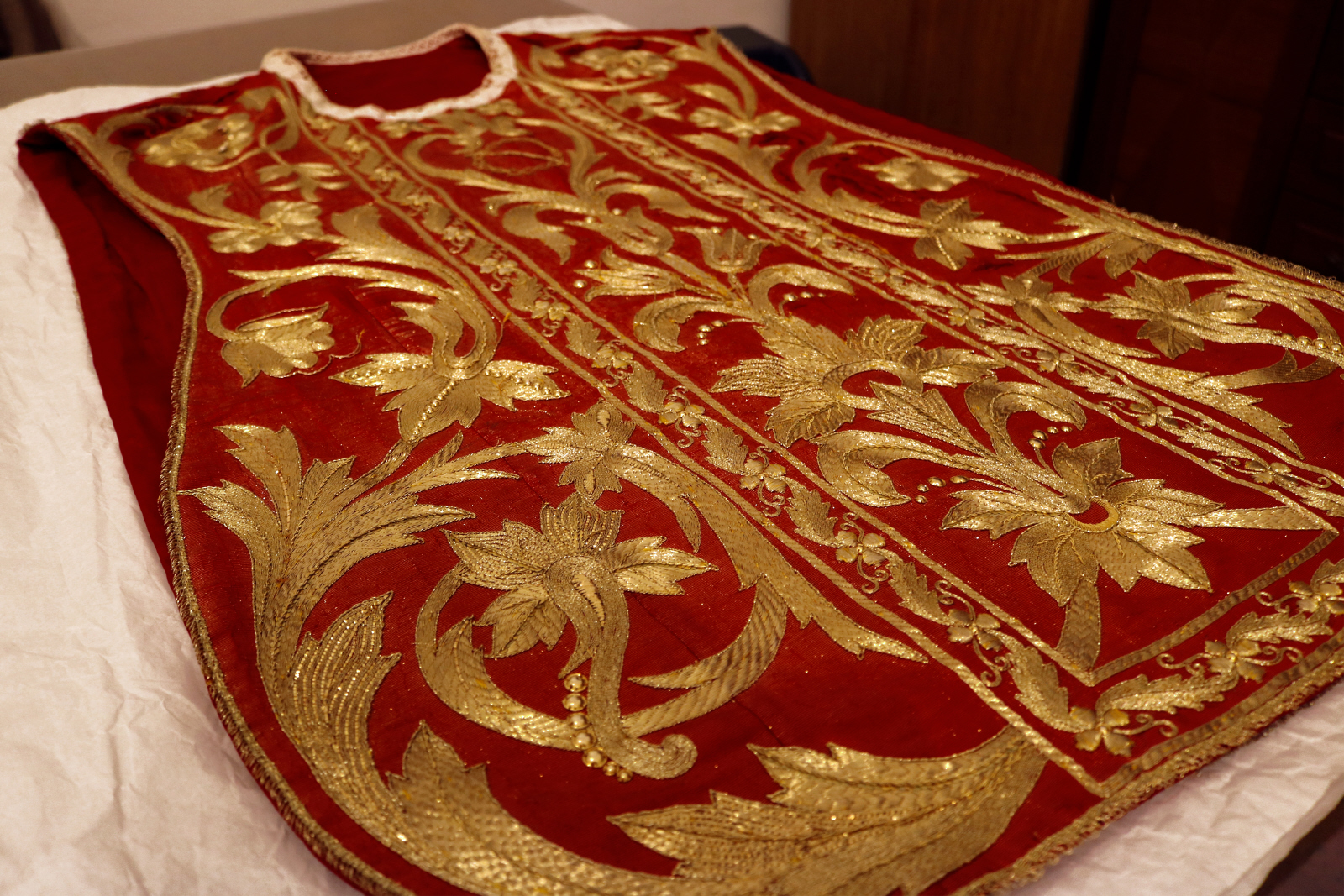Ispica: si restaura un paramento sacro della Basilica di Santa Maria Maggiore