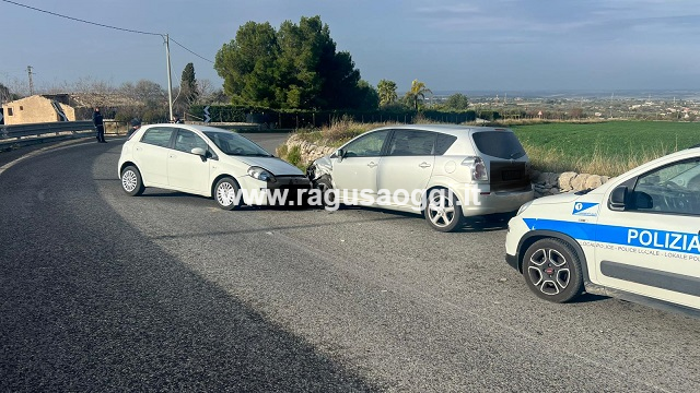 Chiaramonte: scontro tra due auto, ferito un bambino. Non è grave