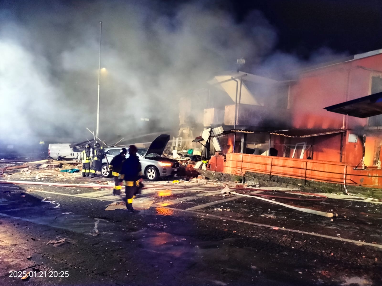 Esplosione a Catania: 14 feriti, un intero quartiere sconvolto