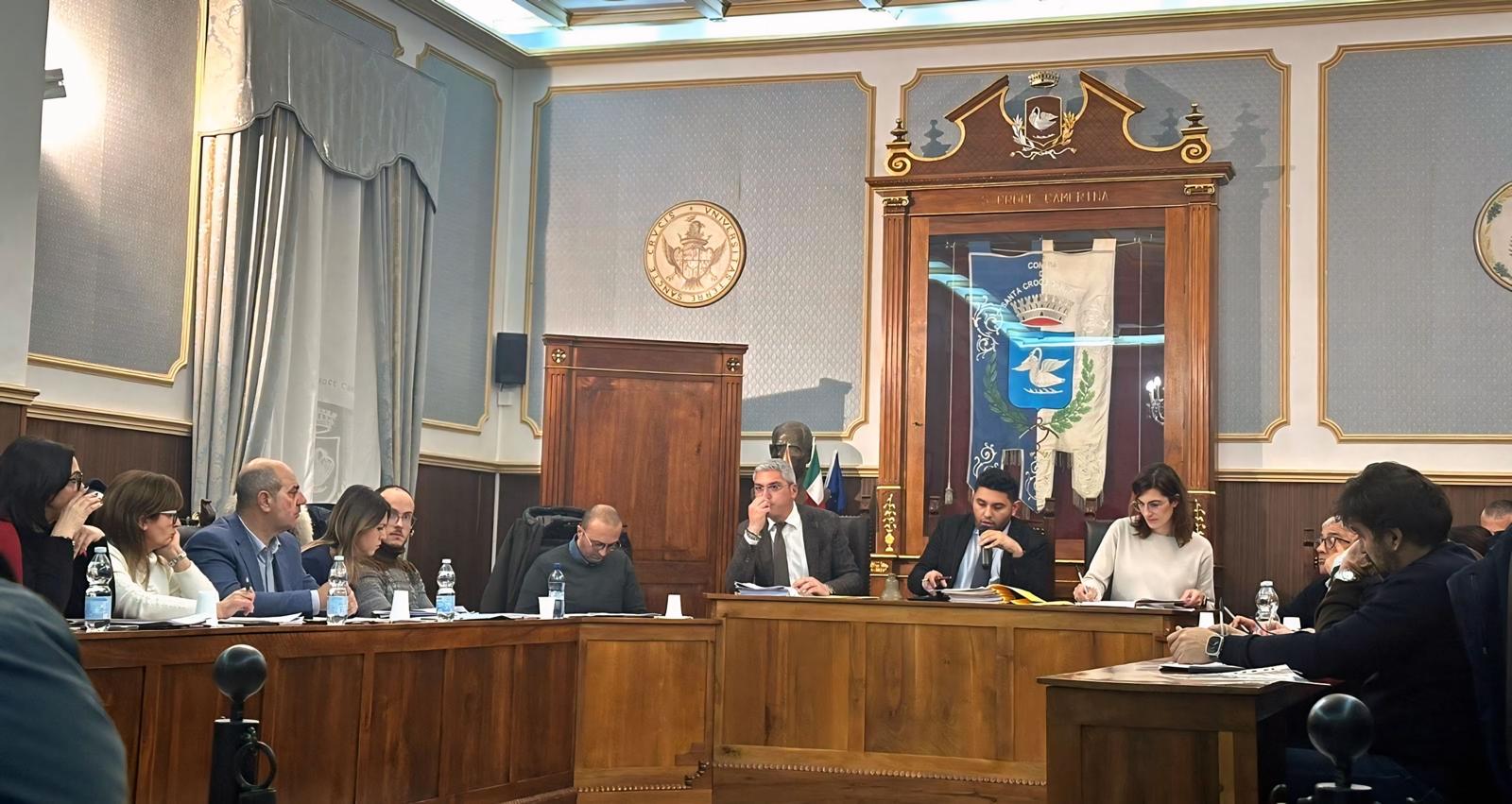 Santa Croce Camerina approva il Bilancio di Previsione 2025-2027, ma per l’opposizione è “modesto”