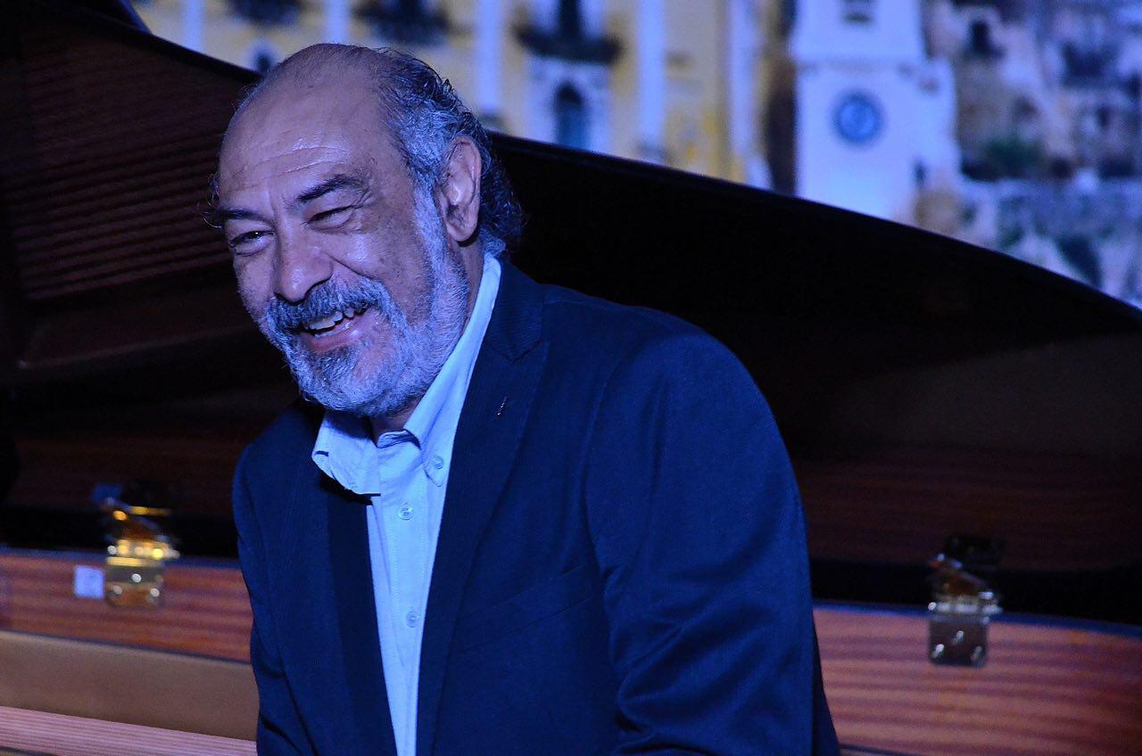 Melodica celebra Fabrizio De André: uno spettacolo in “direzione ostinata e contraria”