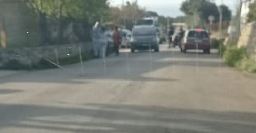 Auto finisce contro un muro. Incidente sulla provinciale Scicli-Sampieri. Un ferito