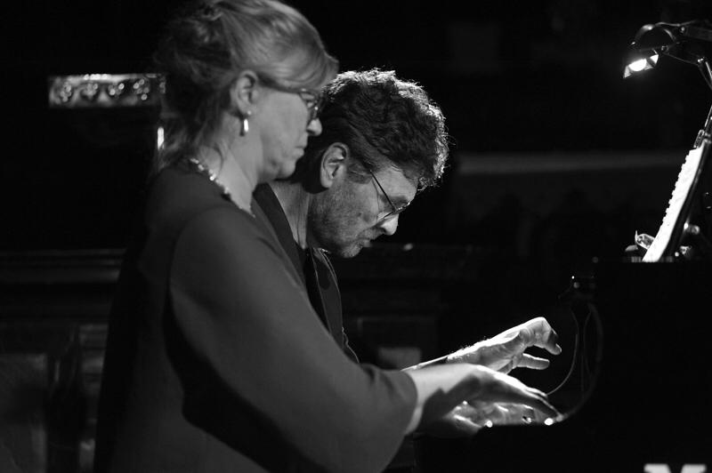 “Melodie in… salotto”: a Ragusa il fascino del pianoforte a quattro mani con il Duo Nicora-Baroffio