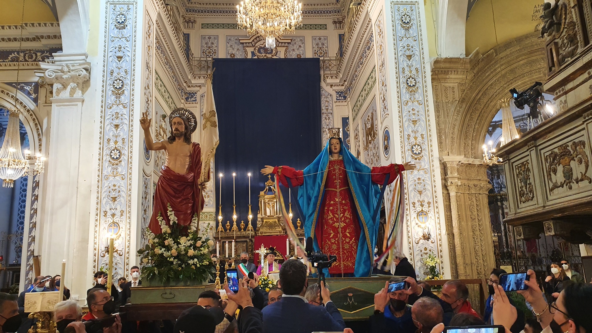 Domenica di Pasqua: il racconto di una rinascita tra tradizione, spiritualità e folklore