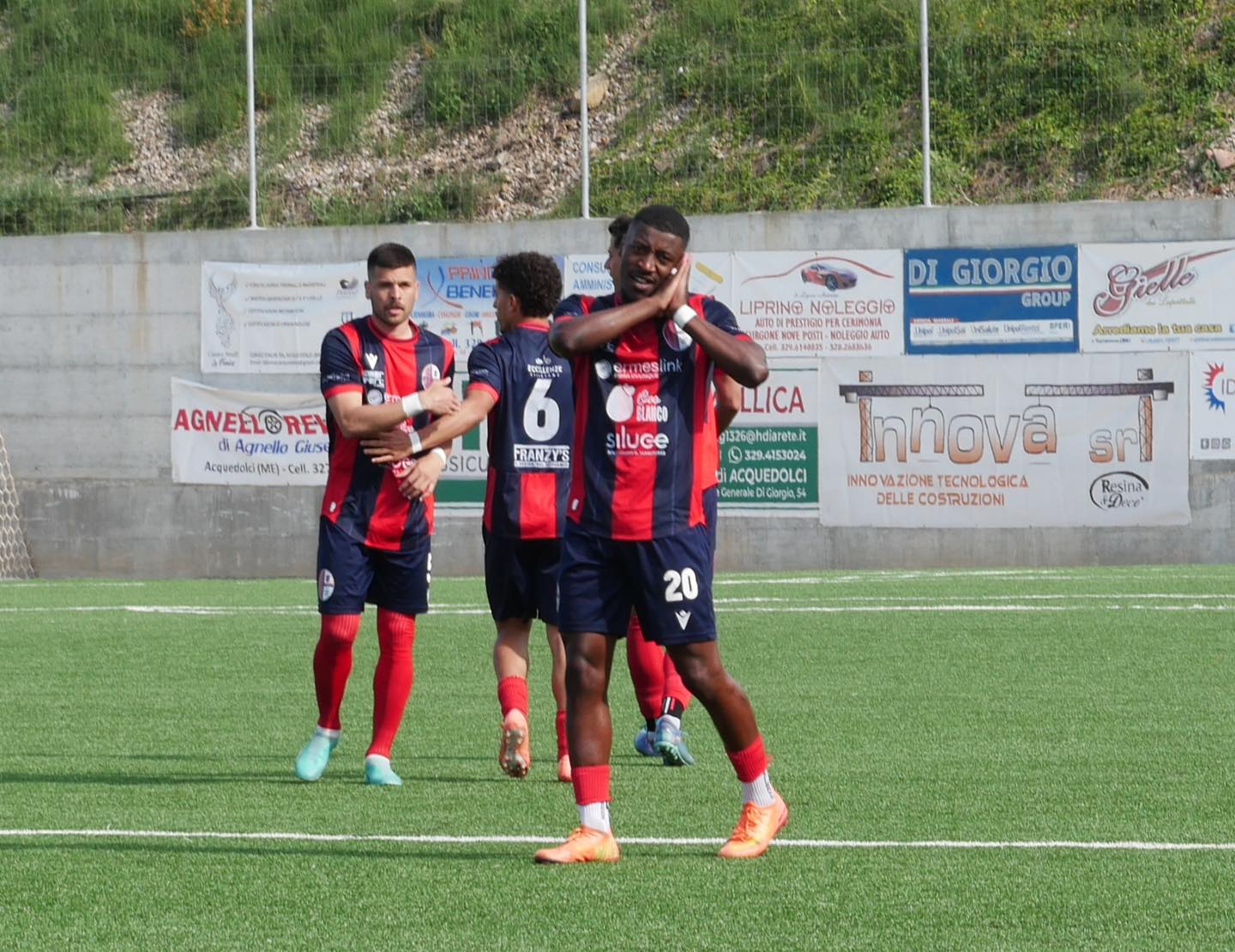Il Milazzo vince il campionato di Eccellenza. Modica e Vittoria disputeranno i play off