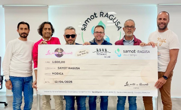 La “Notte dei Ricordi” a Playa Grande e il dj che fa del bene anche da lassù
