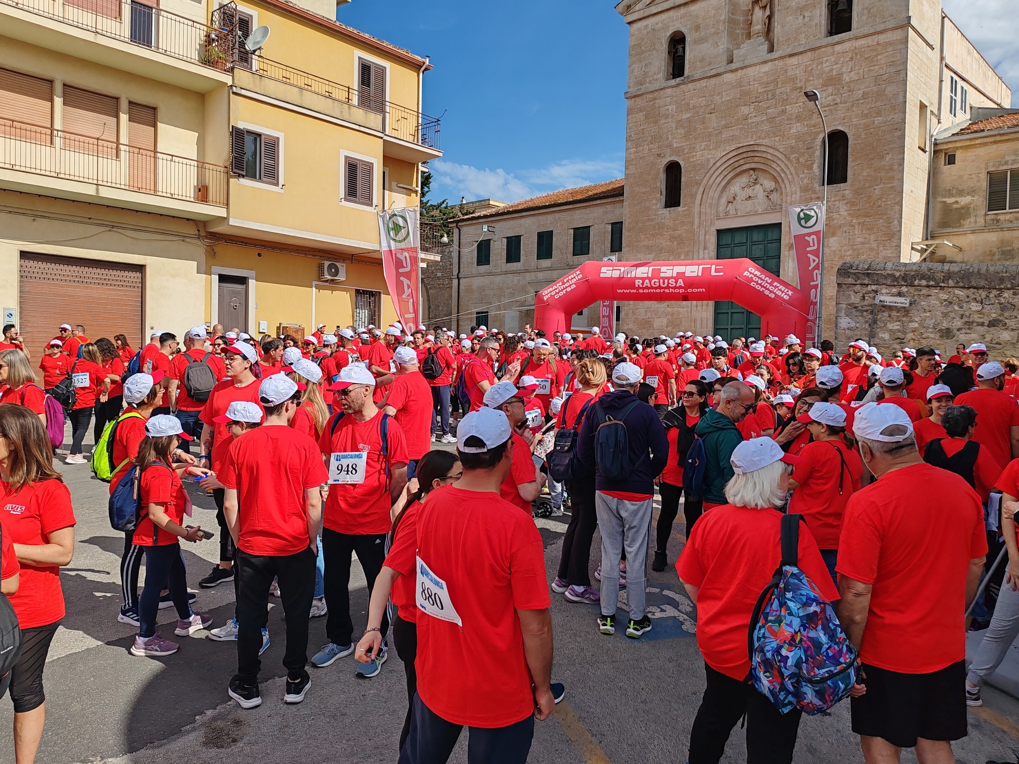 La carica dei 1600! Boom di cuori e passi alla Marcialonga Avis di Ragusa