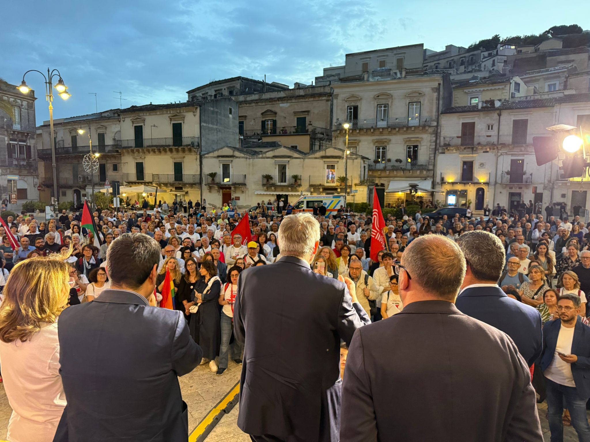 “Diritti, non privilegi”: Landini infiamma Modica e chiama alla mobilitazione per il referendum dell’8 e 9 Giugno. VIDEO