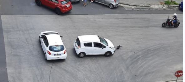 Incidente tra auto e monopattino a Ragusa: nessun ferito grave, ma l’incrocio fa paura