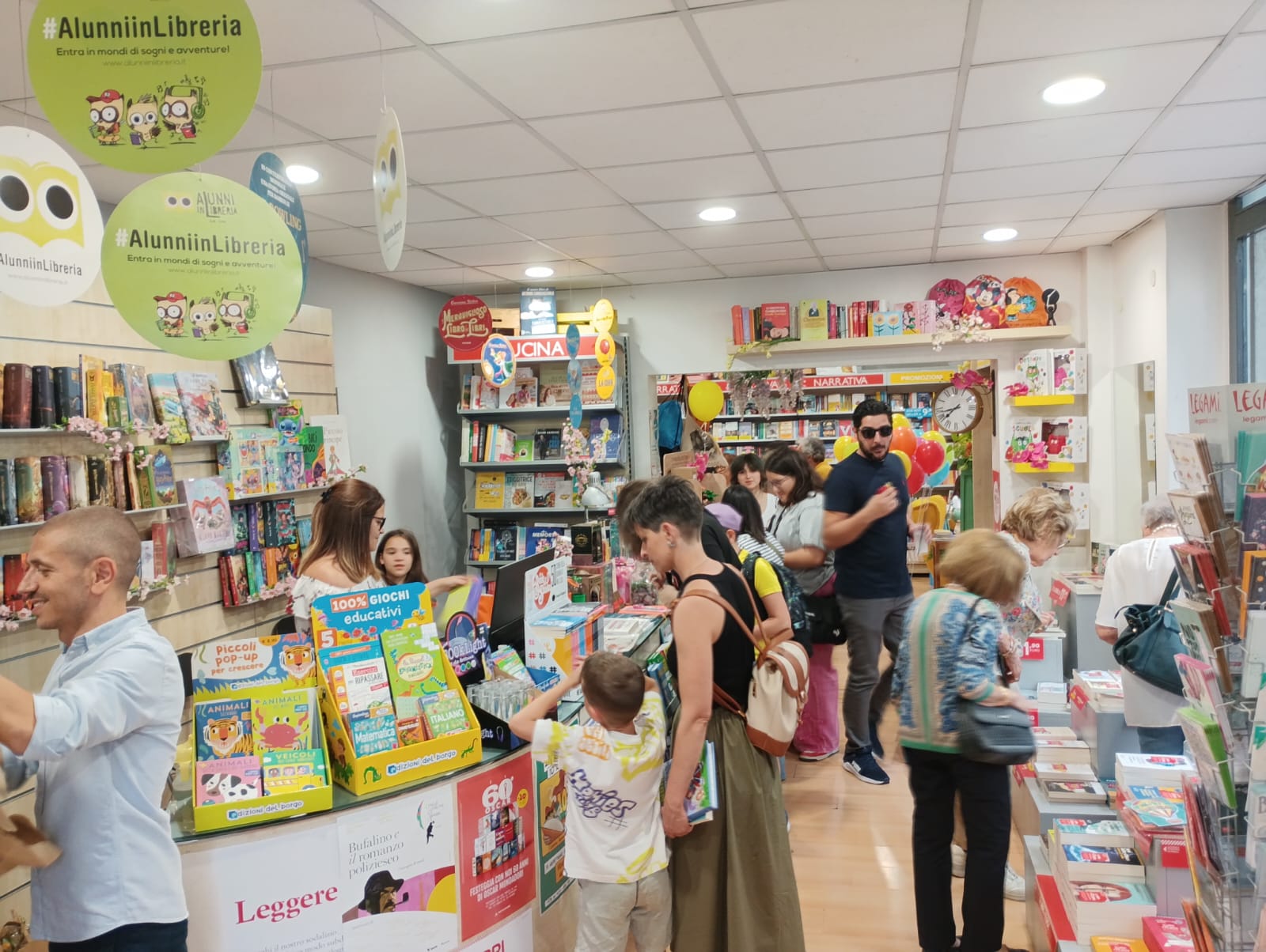Libreria Mondadori a Comiso: dieci anni di libri e resistenza culturale