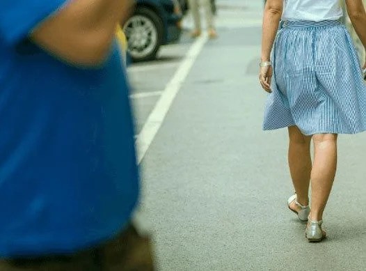 Ancora molestie in strada: a Vittoria una giovane importunata e inseguita, sfiorato il peggio