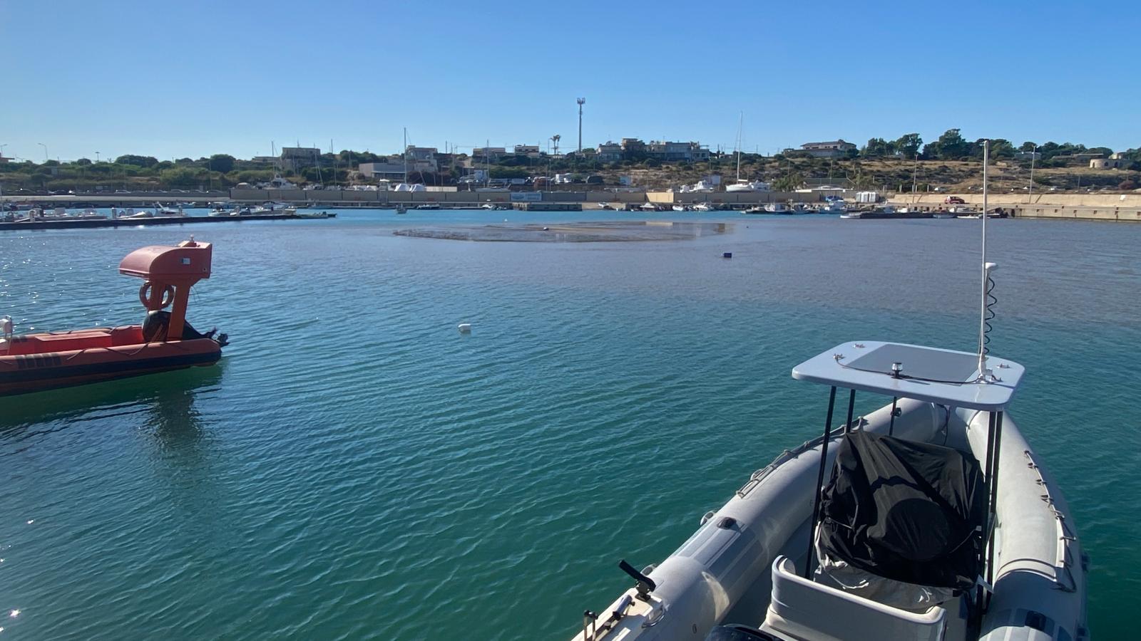 Il porto turistico di Pozzallo affonda nella sabbia e nella burocrazia: dragaggio bloccato da due anni