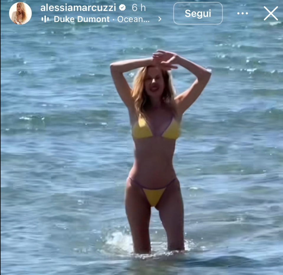 Turismo vip nel Ragusano: Alessia Marcuzzi e il fascino senza tempo del Sud Est tra bagni, passeggiate e cene. FOTO