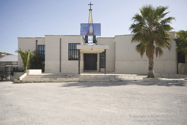 Ladri maldestri in una chiesa di Vittoria. Rubano teche ed ampolline
