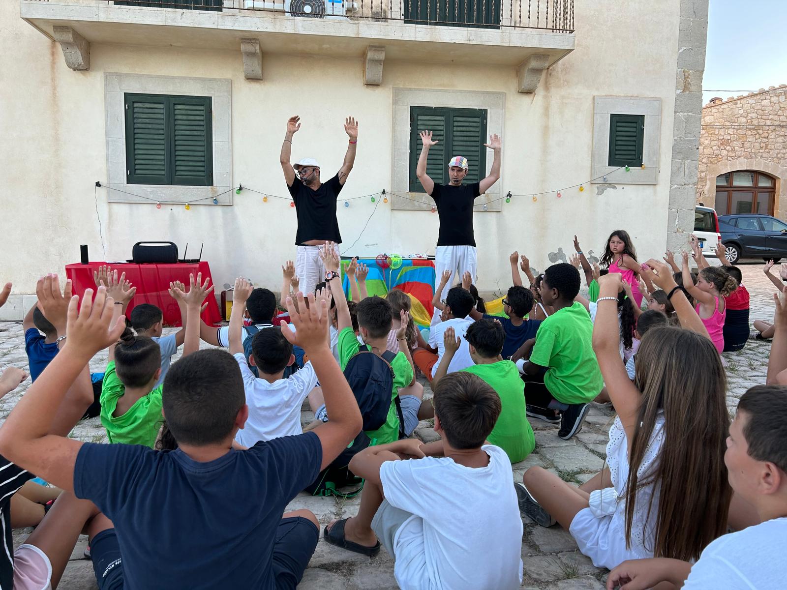 Sampieri, un mare di sorrisi e speranza: in festa il progetto “Nessuno Escluso” per dire no alla povertà educativa