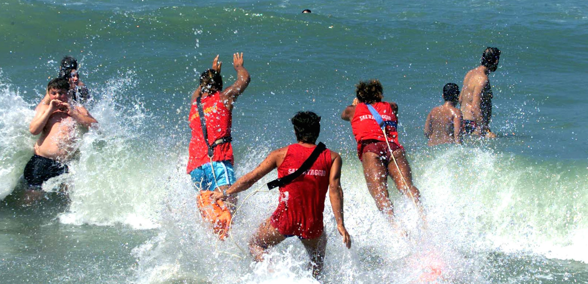 Estate al limite della sicurezza nel mare sciclitano: più di trenta persone hanno rischiato di annegare in una sola settimana