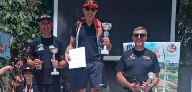 Tris di vittorie per Enzo Dantoni, in sella alla sua mountainbike per il team sciclitano Revolutionbike