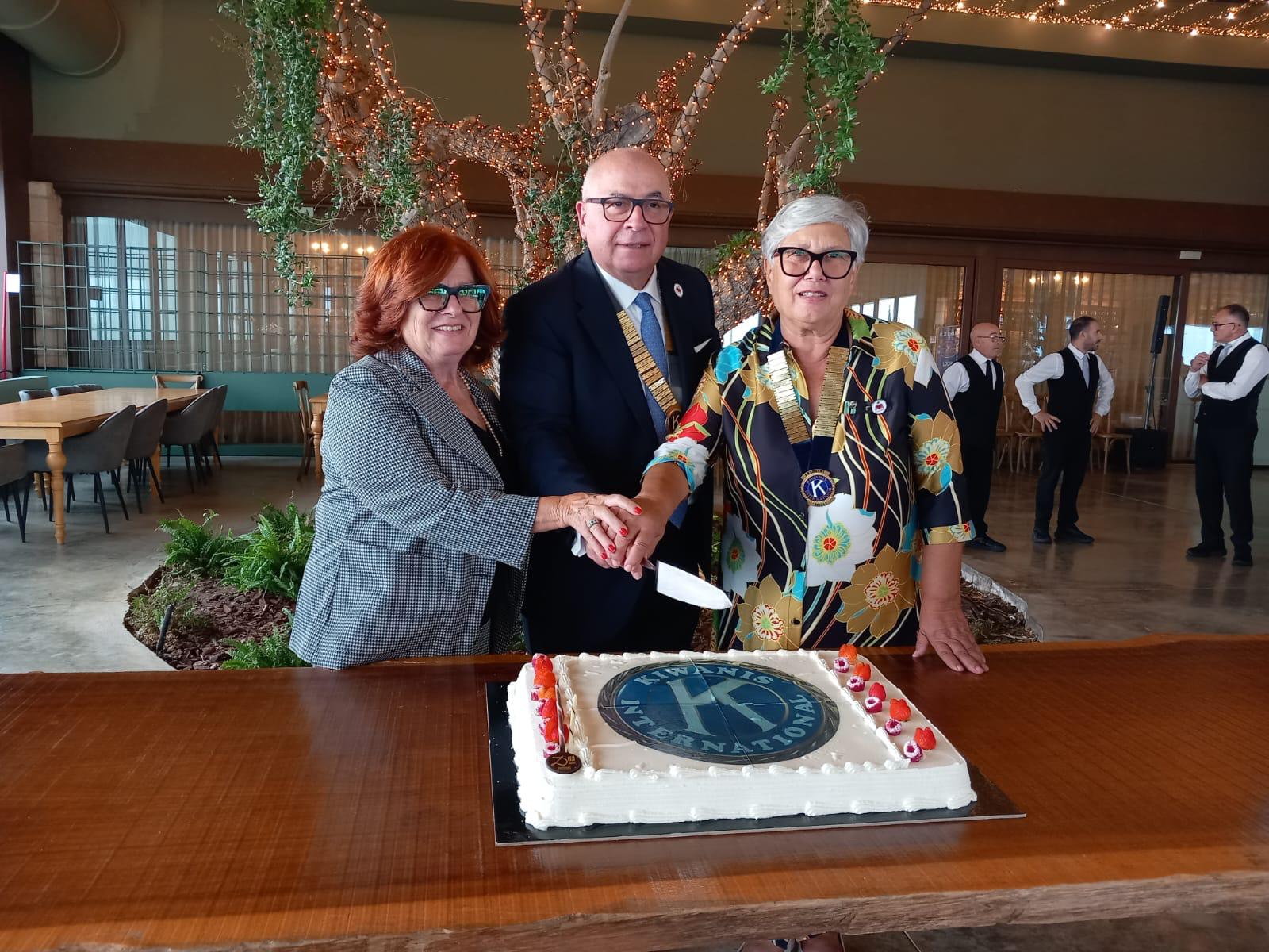 Ponti di pace e di solidarietà. Al lavoro il nuovo presidente del Kiwanis Club Scicli: Giovanna Manenti subentrata ad Ausilia Armenia