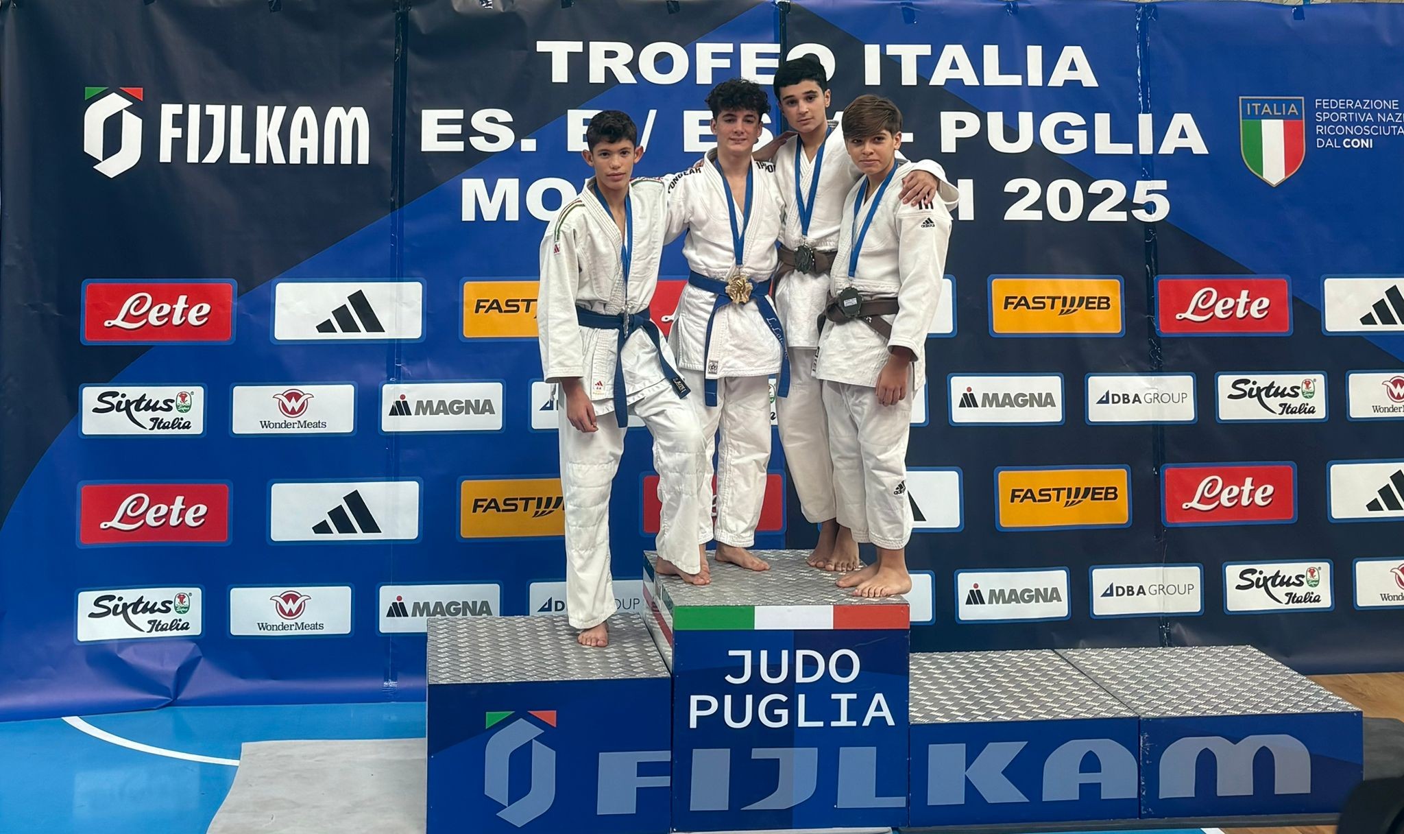 I giovani judoka della Koizumi Ecodep portano in alto i colori di Scicli