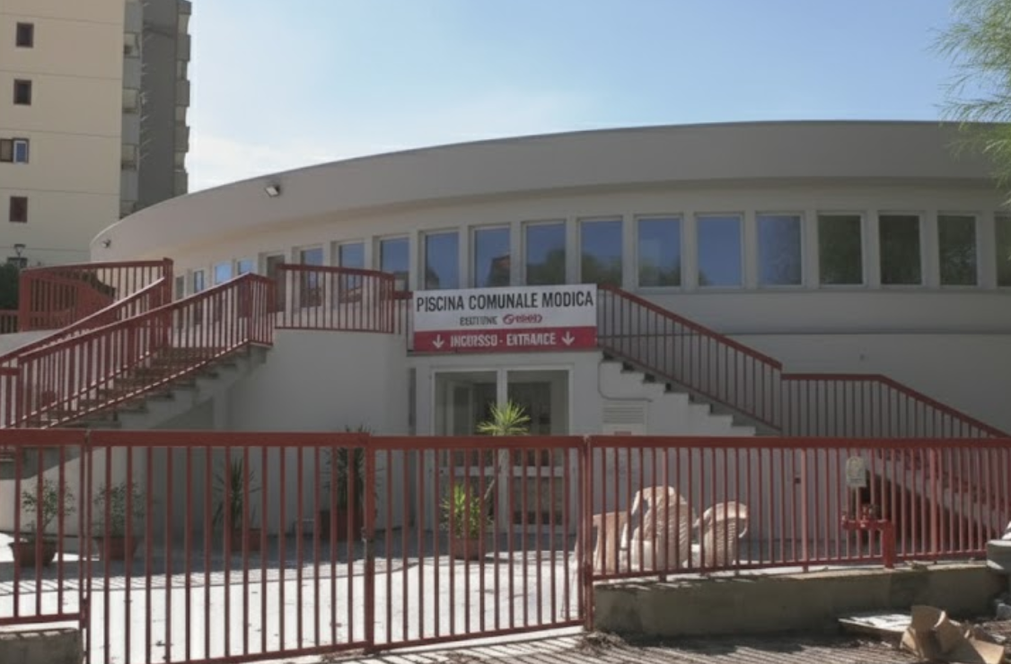 Piscina comunale di Modica ancora chiusa: presentate due interrogazioni in Consiglio