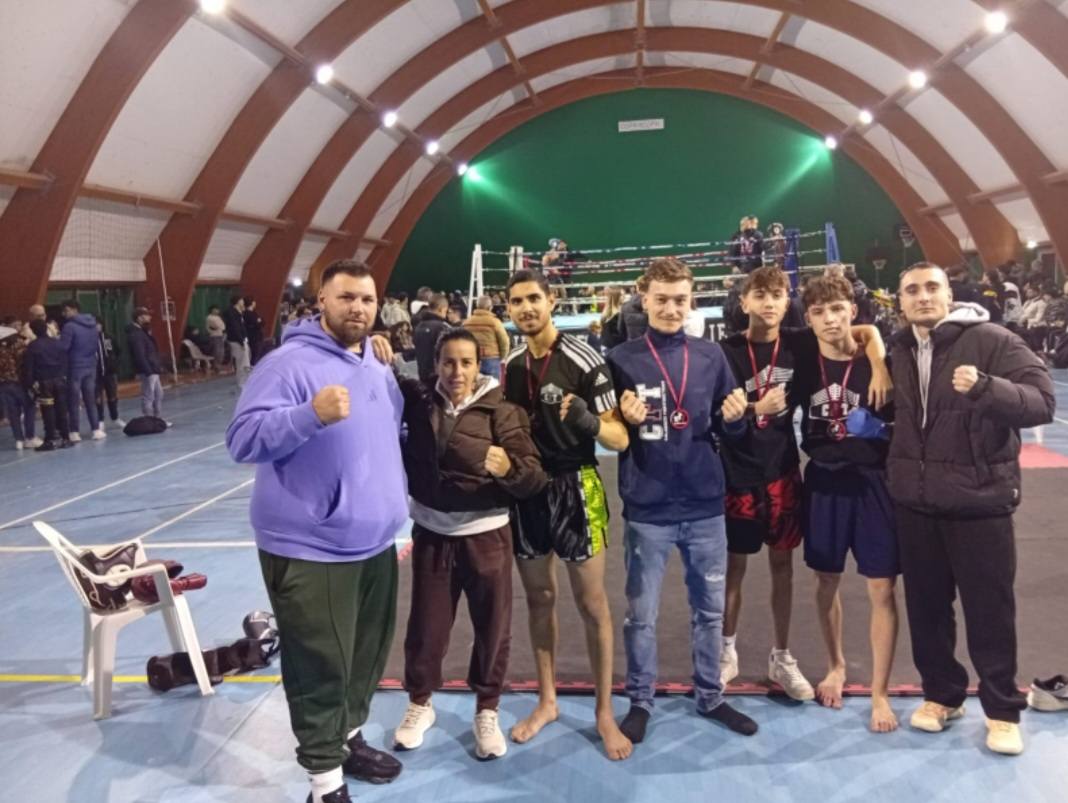 Weekend da incorniciare per il Calabrese Fighting Team Modica: debutti vincenti tra pugilato e kickboxing