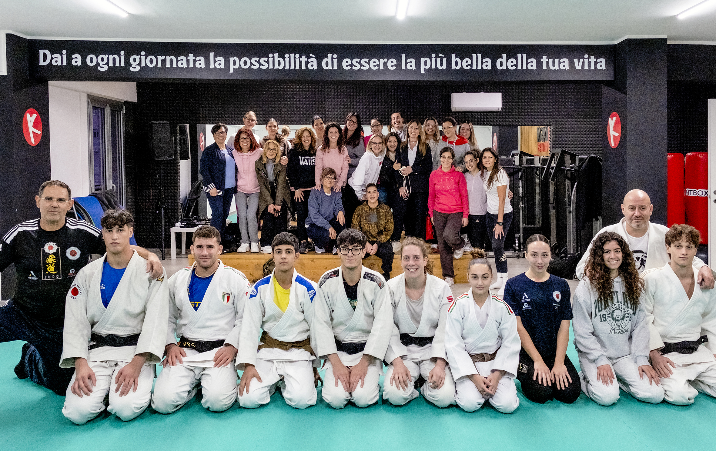 Giornata contro la violenza sulle donne: sul tatami di Ragusa tecniche, psicologia e campioni internazionali