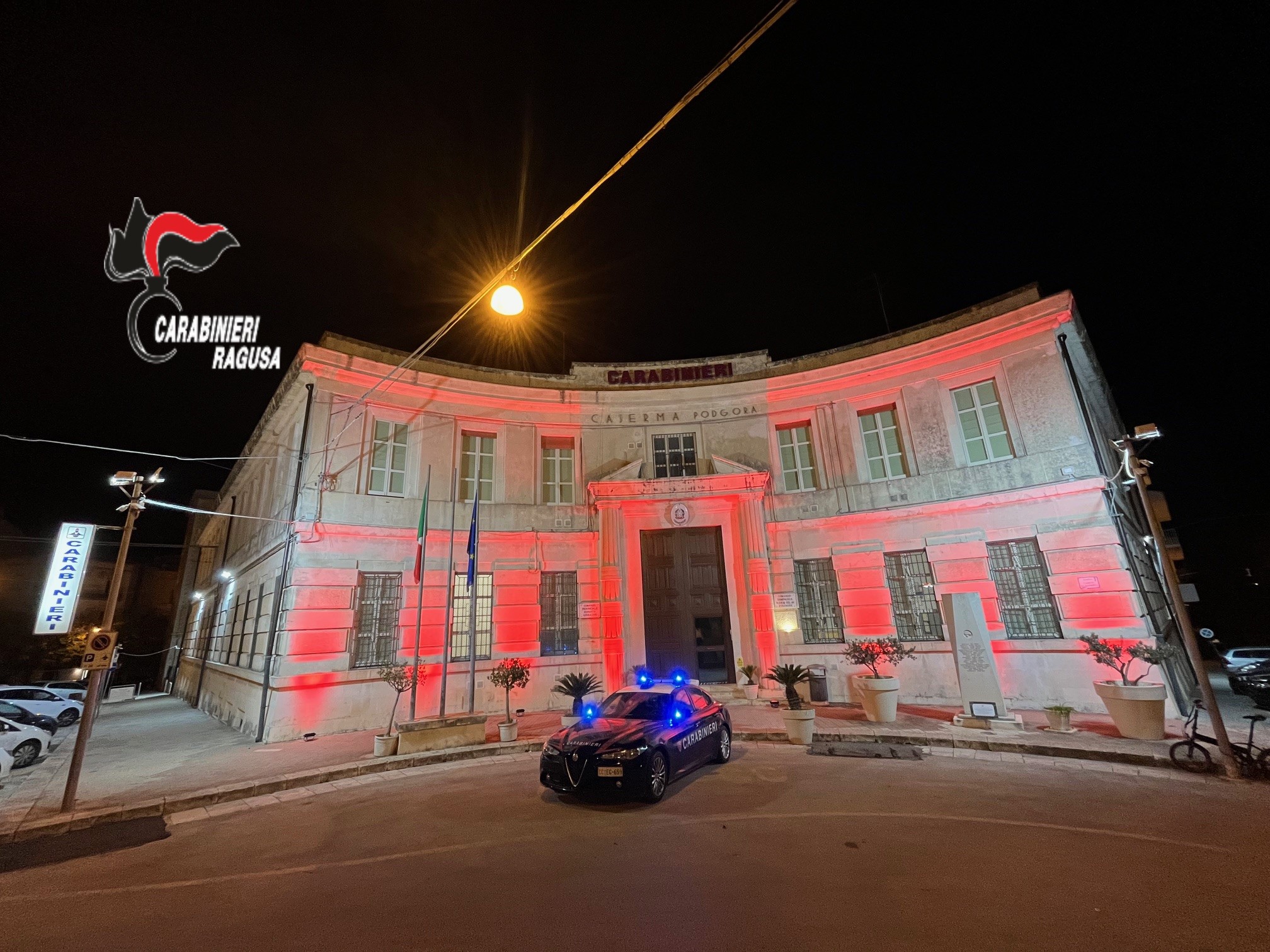 25 novembre, i Carabinieri illuminano Ragusa: un messaggio forte contro la violenza di genere