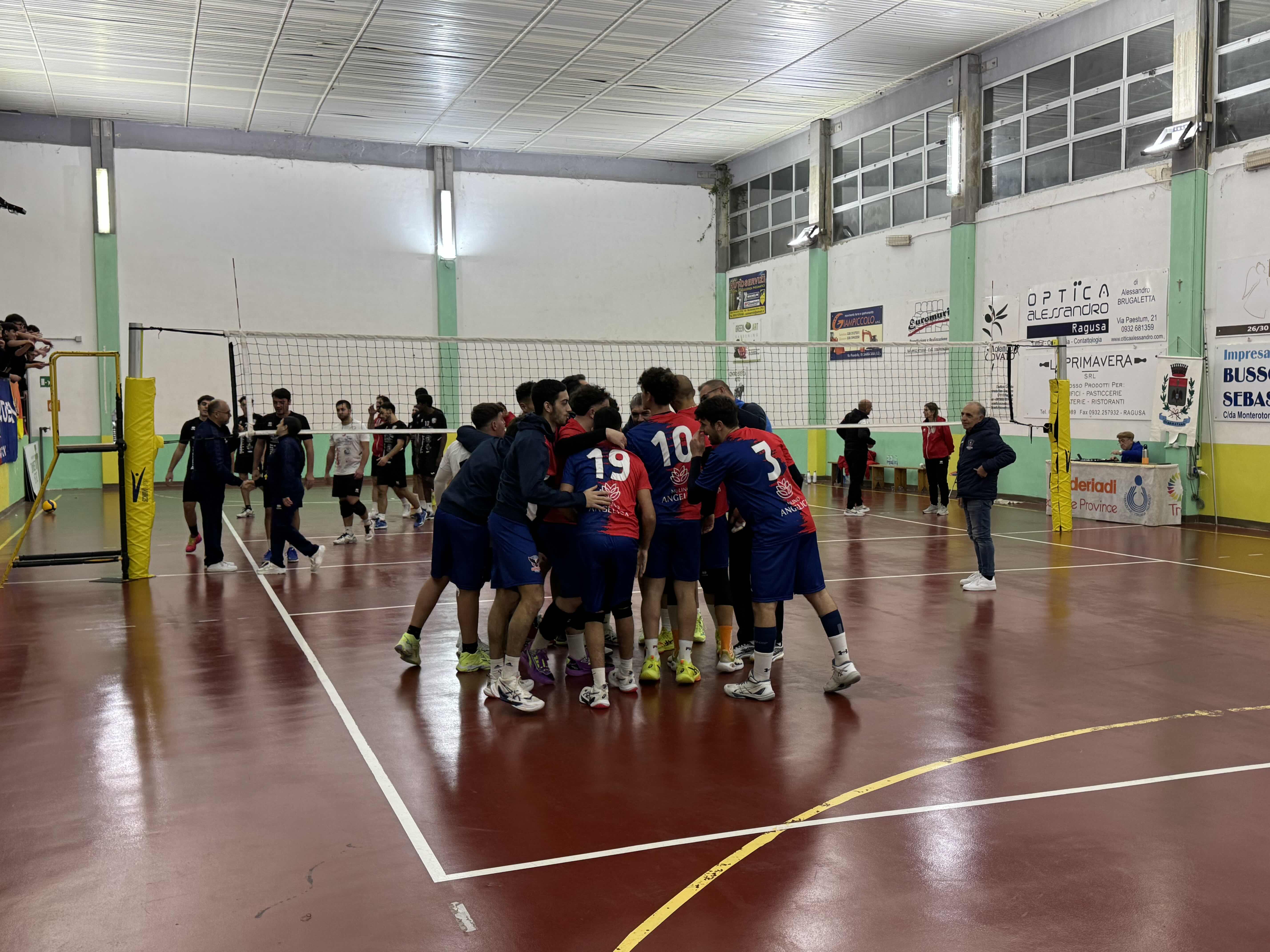 Giarratana Volley, un weekend di sfide decisive: le rossoblù tornano in casa, la Serie C maschile vola a Giarre