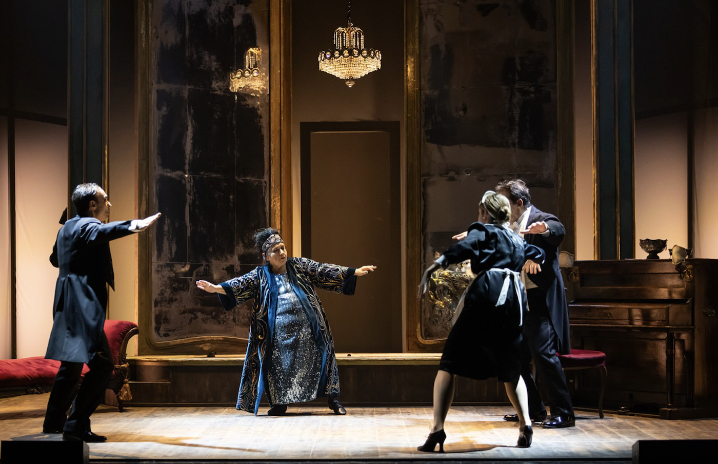 La stagione teatrale del Duemila di Ragusa si apre con “Magnifica Presenza” di Ferzan Ozpetek
