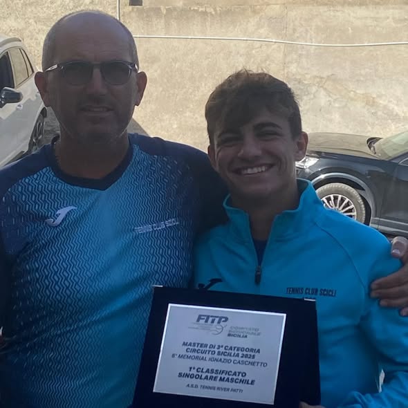 Giovani promesse in campo: il Tennis Club Scicli festeggia il successo di Edoardo Tasca