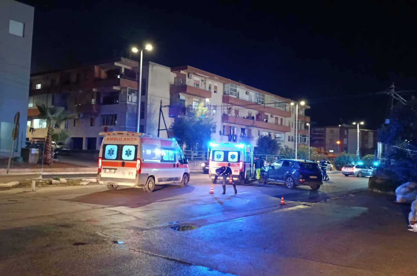 Scontro auto – suv in via Virgilio Lavore a Vittoria: i feriti in ospedale