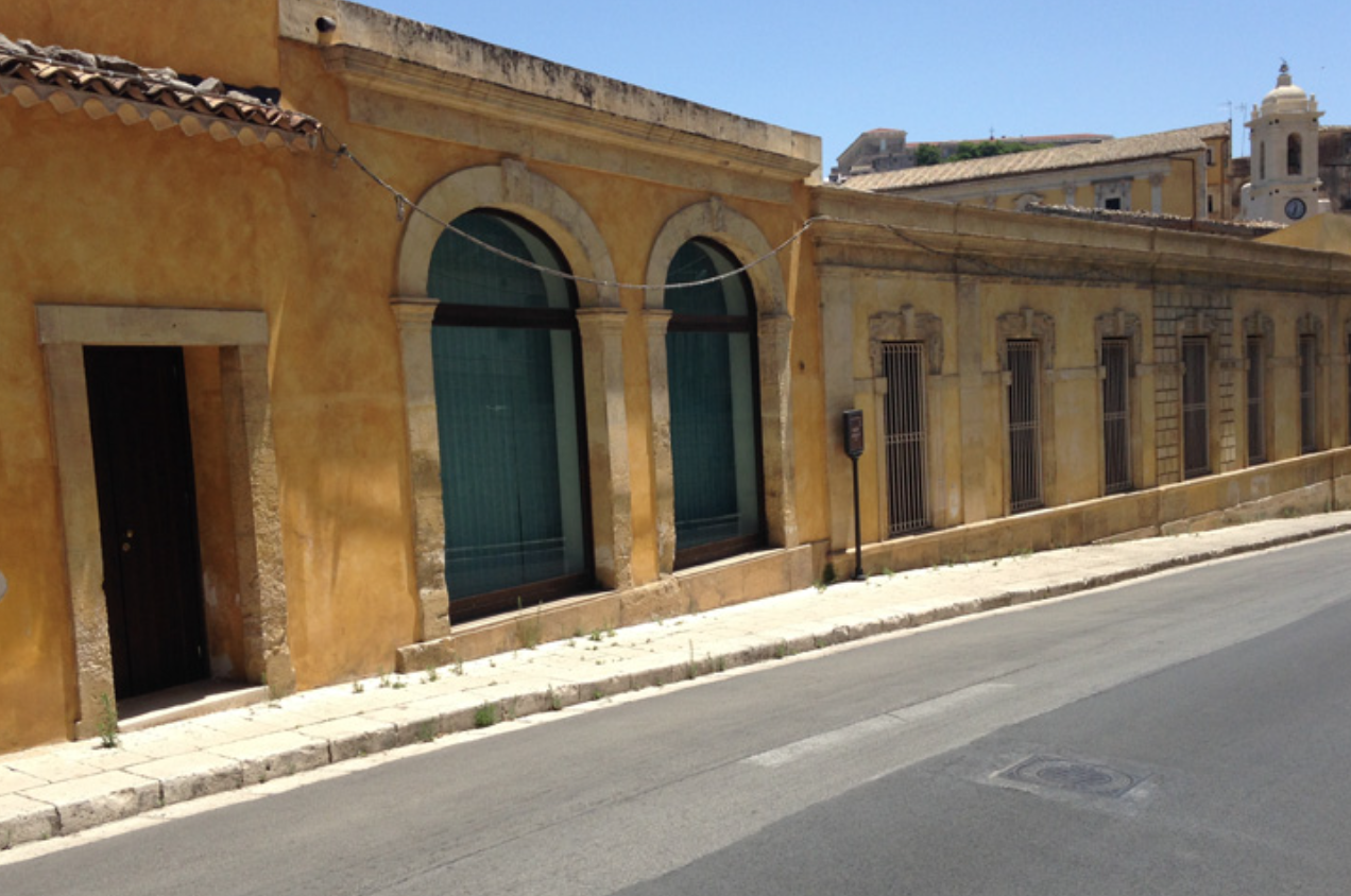 Comune: “Casa Castillet non è inagibile”. Sgombero solo “virtuale” per gli studenti universitari, mercoledì arriva Ersu