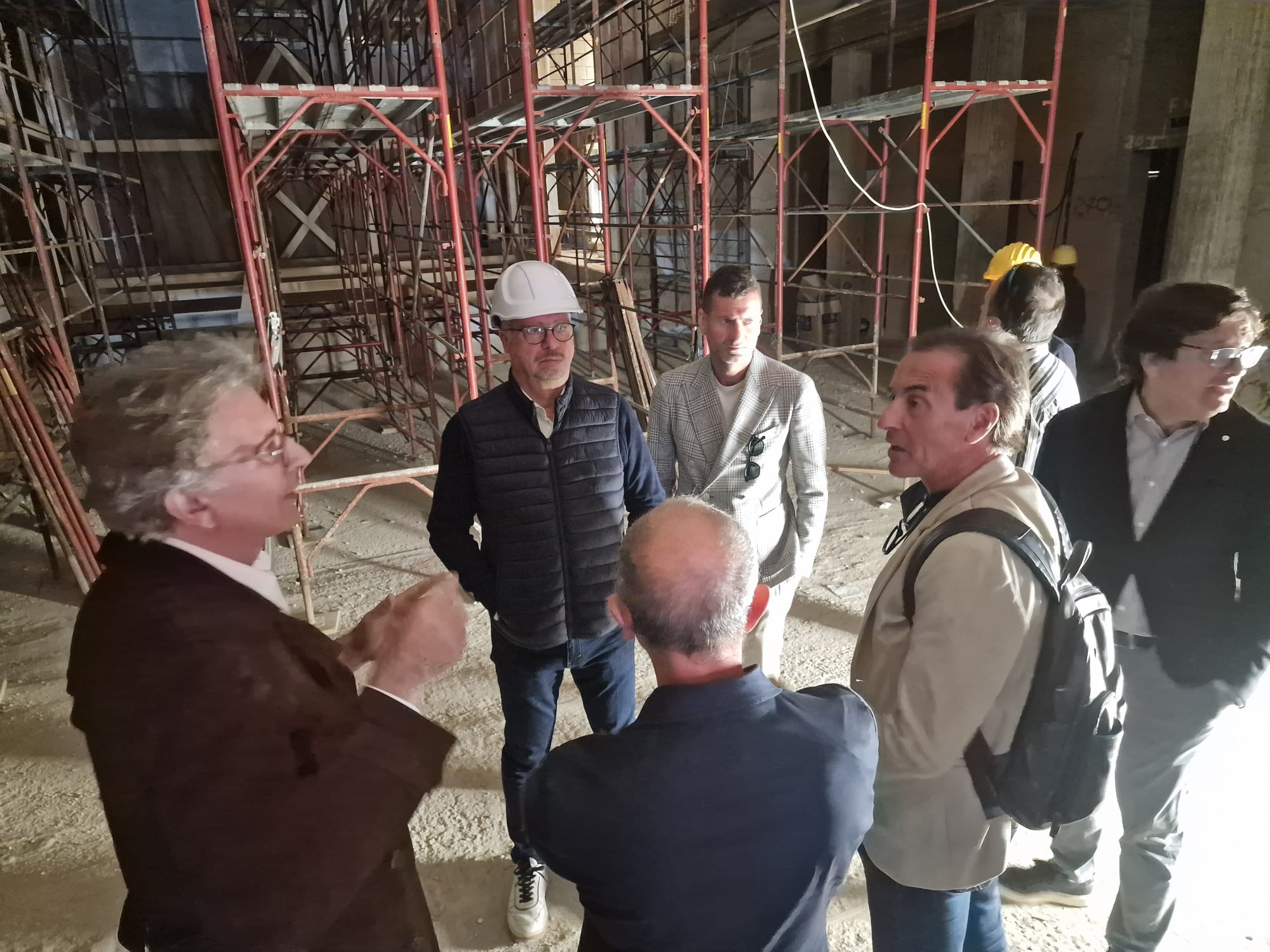 Ristrutturazione ex cinema Marino: errori, demolizioni e pareri contrari dei Vigili del Fuoco
