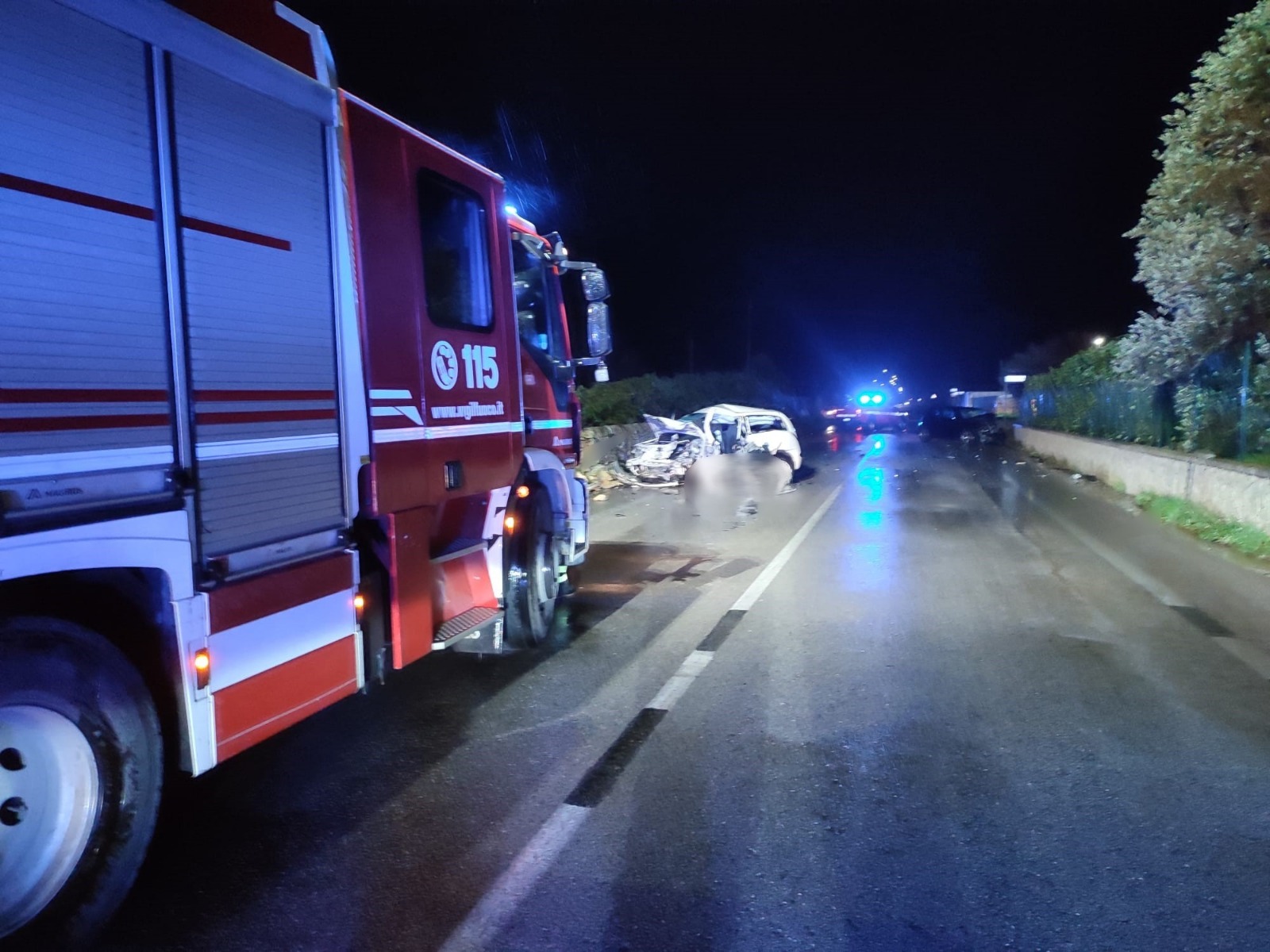 Tragico incidente a Ragusa: muore un giovane di 19 anni, c’è anche un ferito grave