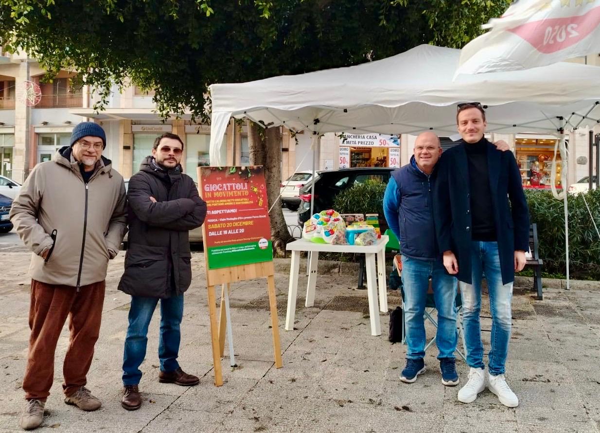 Il maltempo non ferma la solidarietà: Giocattoli in Movimento, Modica risponde “presente”