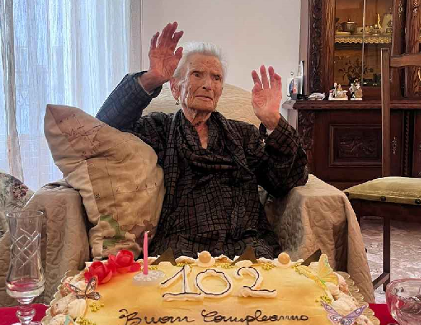 Scicli, 102 anni di memoria e affetto: festa per nonna Scolastica Remis