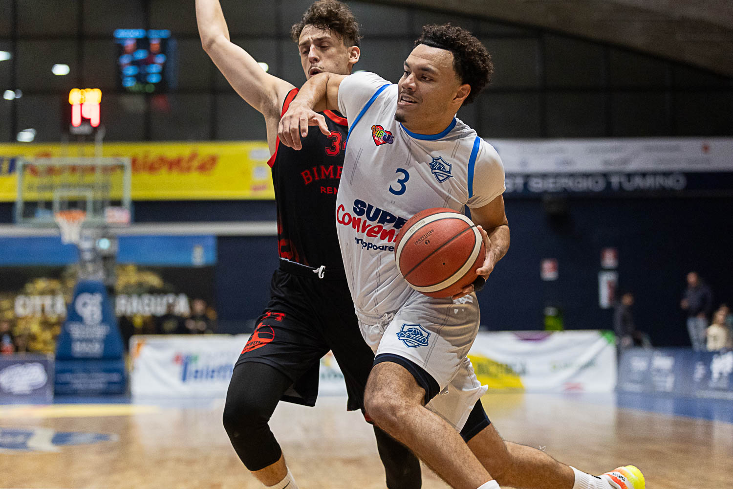 Virtus Ragusa vs Climaway Monopoli: sfida al vertice della Serie B al PalaPadua