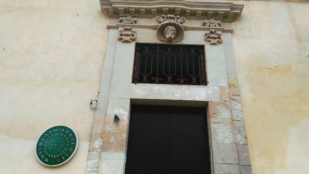 Scicli si accende d’arte: Ars Iblea porta nove artisti al Brancati