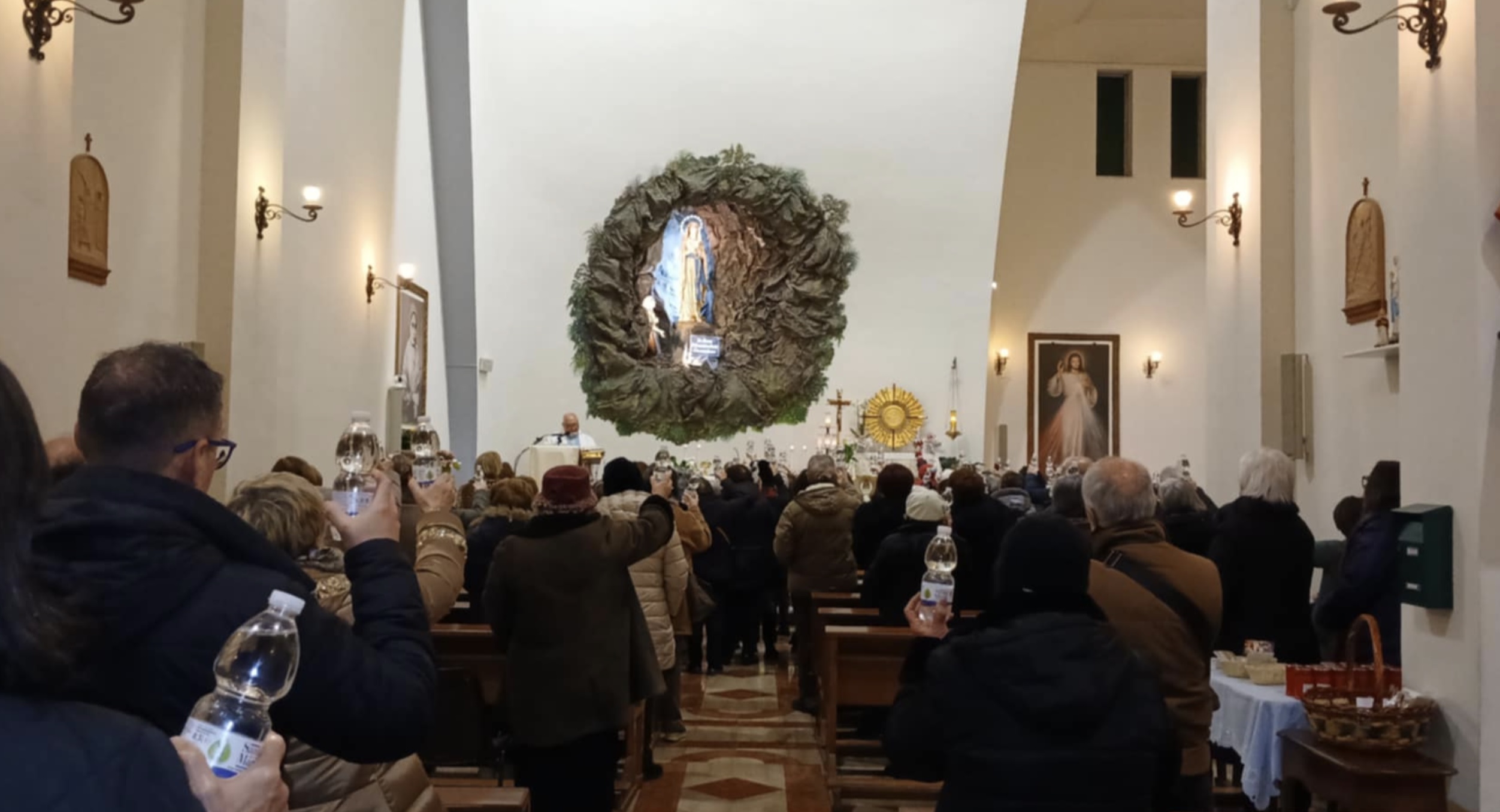 Una mamma, una preghiera e quindici passi verso la Madonna: a San Michele si avvia alla conclusione il tempo delle “15 Visite”