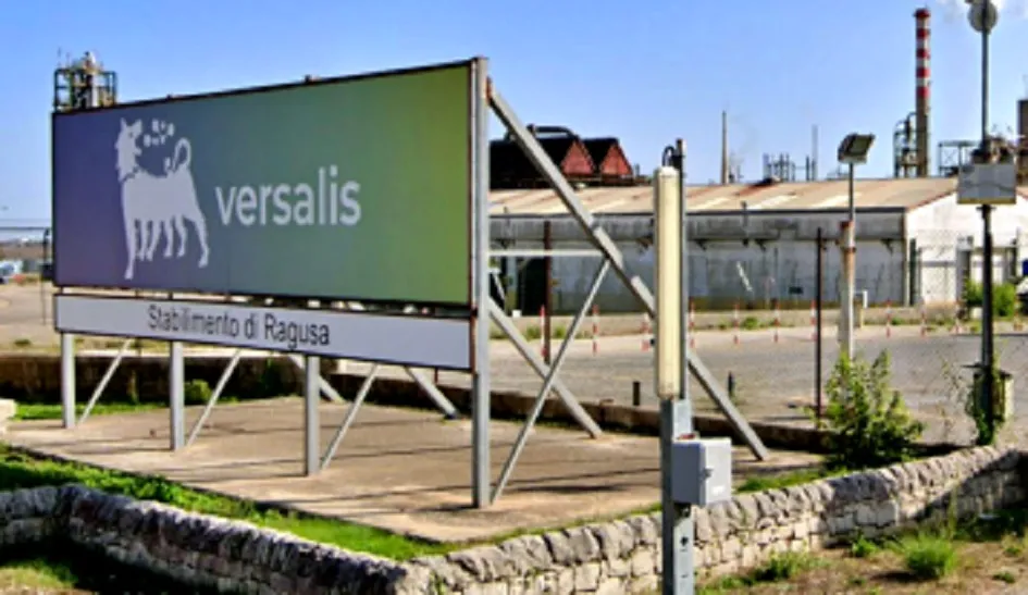 Ragusa guarda alla transizione energetica di Eni: la “bioraffineria” di Priolo accelera, ma il nodo occupazione e futuro industriale resta irrisolto