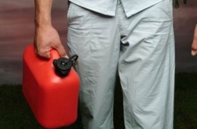 Minacciò di dare fuoco al Comune di Modica: udienza in Tribunale