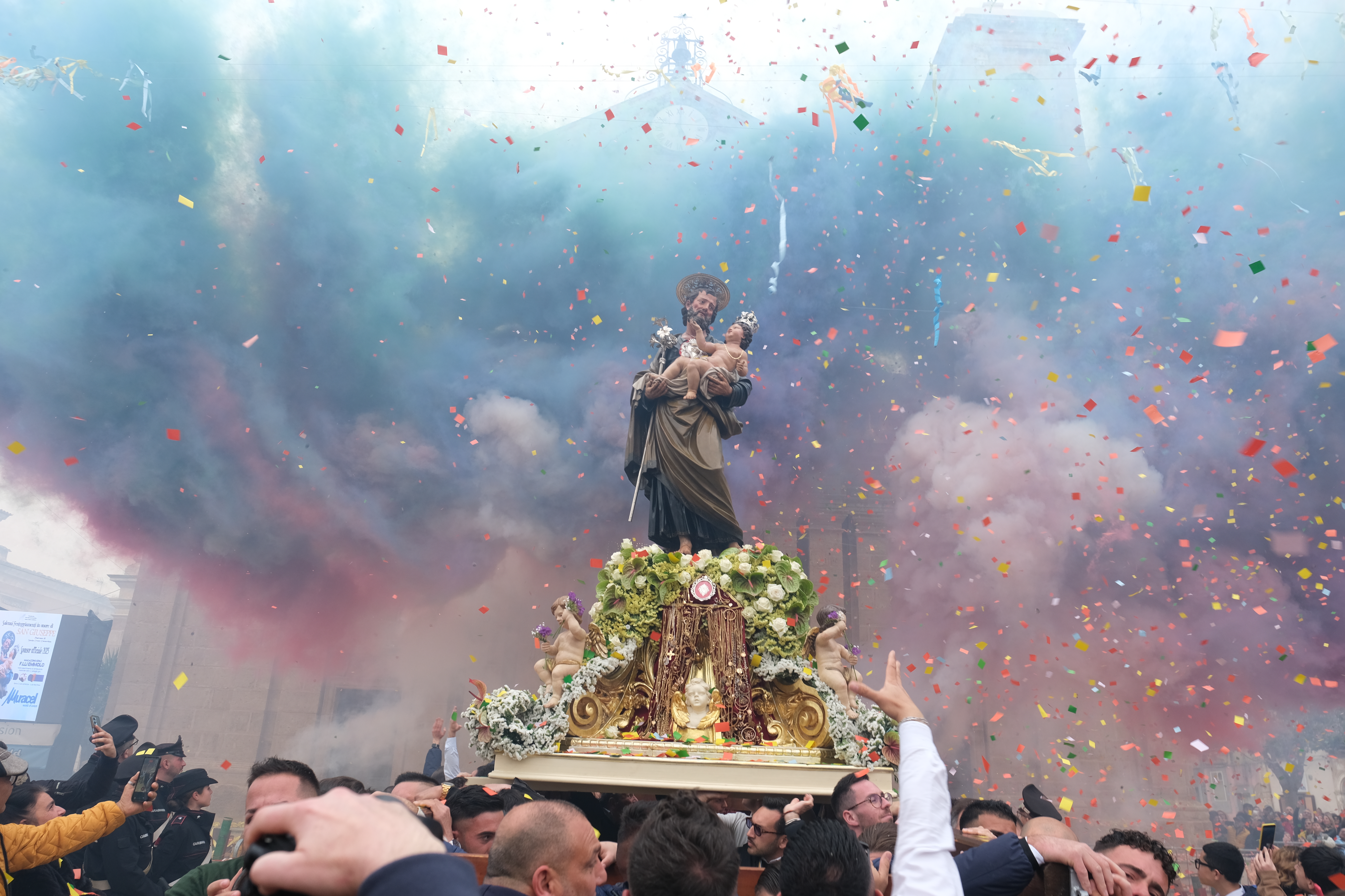 Santa Croce celebra il Patrono San Giuseppe: cene storiche, fuochi d’artificio e Orietta Berti