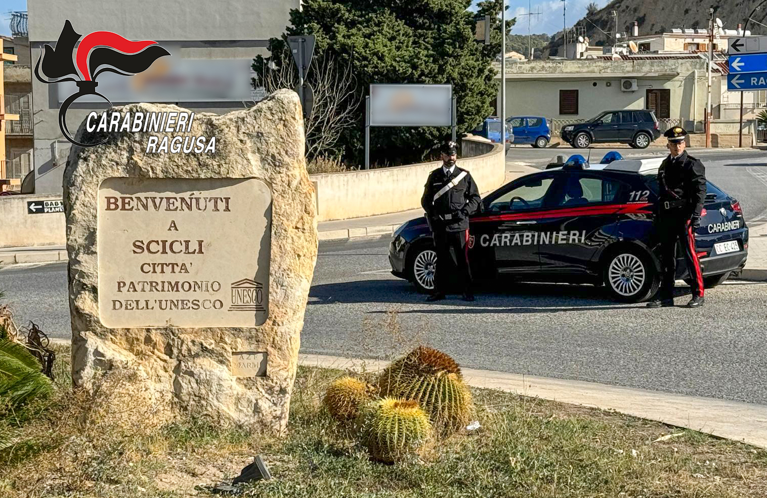 Fiamme a un banco ortofrutta a Scicli: denunciati madre e figlio minorenne