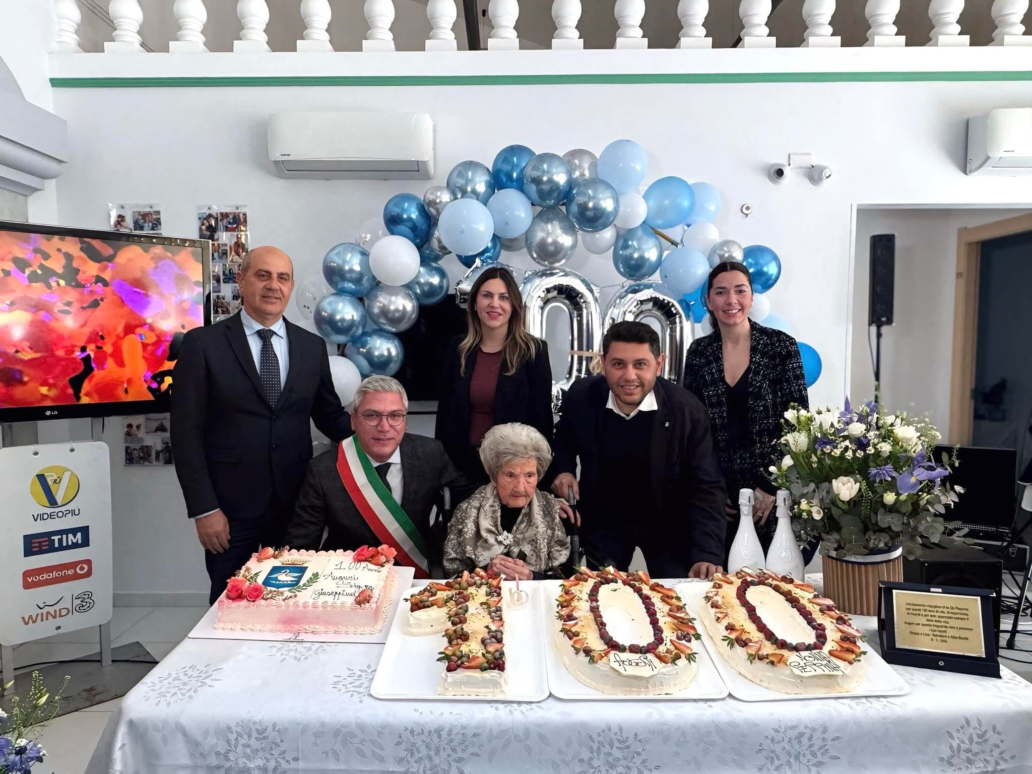 Santa Croce Camerina in festa: Nonna Peppina spegne 100 candeline