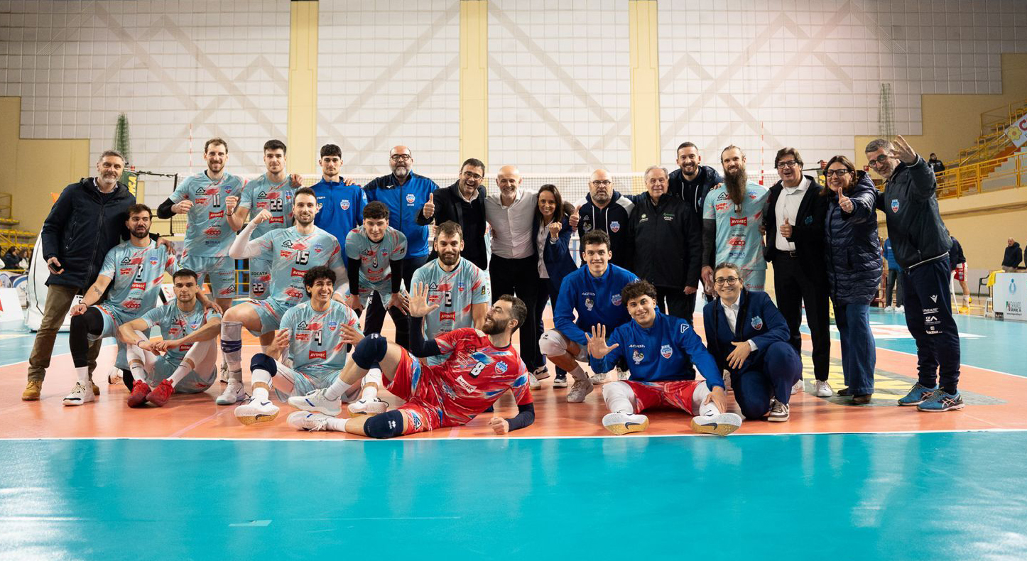 Volley: quarto posto storico per l’Avimec Modica. Battuta Napoli, ora i play off contro Mantova