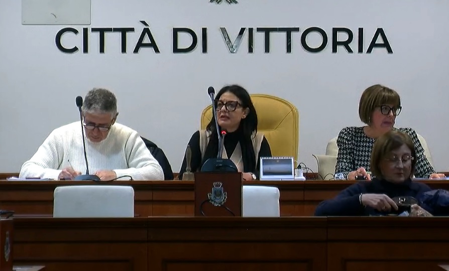 Bocciato il piano riscossione dei tributi a Vittoria. Prove tecniche di braccio di ferro nella maggioranza