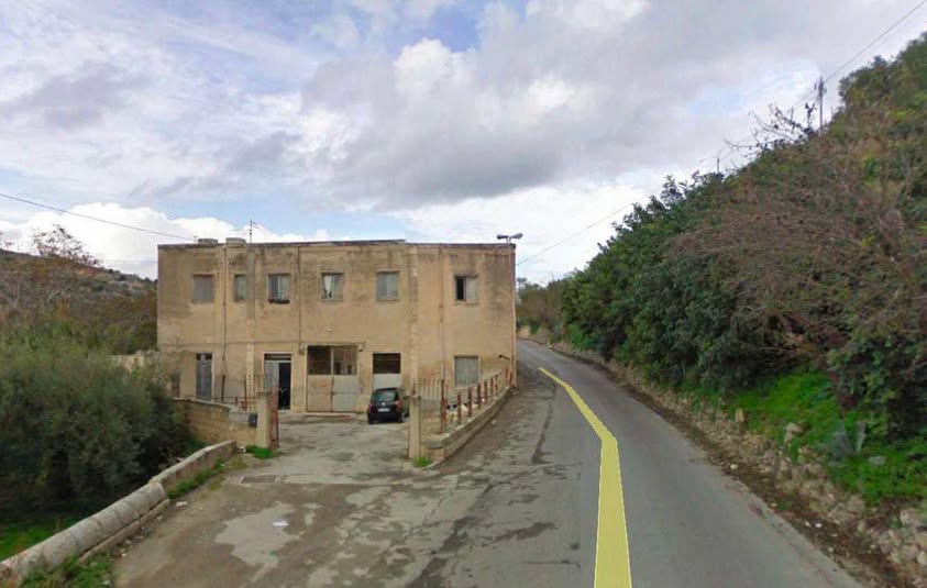 Dall’abbandono alla rinascita: l’ex macello di Scicli diventerà casa per i lavoratori stagionali